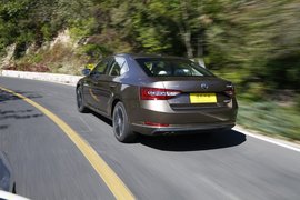 2016款速派1.8TSI评测组图