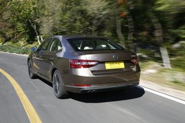 2016款速派1.8TSI评测组图