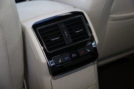 2016款速派1.8TSI评测组图
