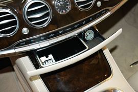 2015款梅赛德斯迈巴赫S400