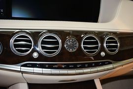 2015款梅赛德斯迈巴赫S400