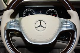 2015款梅赛德斯迈巴赫S400