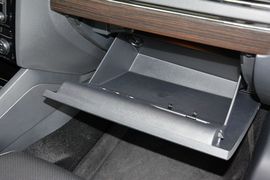 2015款大众速腾230TSI手动豪华型