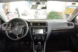 2015款大众速腾230TSI手动豪华型