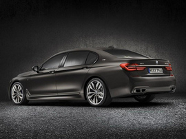 M760Li