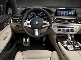 M760Li