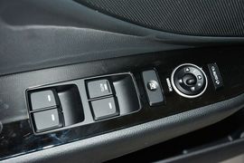 2016款现代名图1.8L自动尊贵型