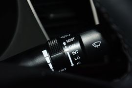 2016款现代名图1.8L自动尊贵型