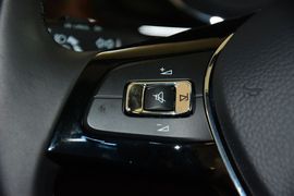 2016款大众宝来230TSI豪华型