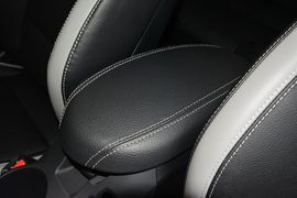 2015款现代Veloster飞思