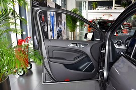 2015款奔驰B200豪华型