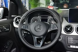 2015款奔驰B200豪华型