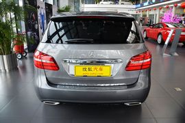2015款奔驰B200豪华型