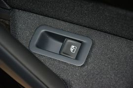 2016款大众高尔夫1.6L自动舒适型