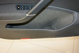 2016款大众高尔夫1.6L自动舒适型