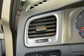 2016款大众高尔夫1.6L自动舒适型