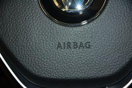 2016款大众高尔夫1.6L自动舒适型