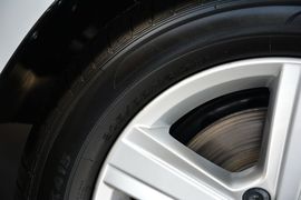 2016款大众高尔夫1.6L自动舒适型