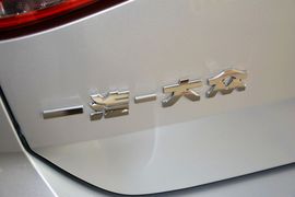 2016款大众高尔夫1.6L自动舒适型