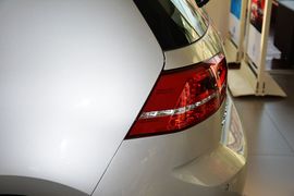 2016款大众高尔夫1.6L自动舒适型