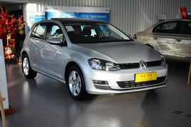 2016款大众高尔夫1.6L自动舒适型