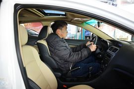 2015款海马第四代福美来1.6L手动悦尚型