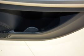 2015款海马第四代福美来1.6L手动悦尚型