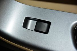 2015款海马第四代福美来1.6L手动悦尚型