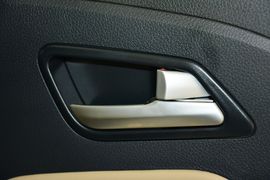 2015款海马第四代福美来1.6L手动悦尚型