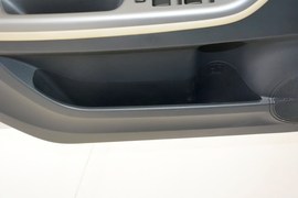 2015款海马第四代福美来1.6L手动悦尚型