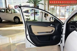 2015款海马第四代福美来1.6L手动悦尚型