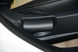 2015款海马第四代福美来1.6L手动悦尚型