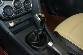 2015款海马第四代福美来1.6L手动悦尚型