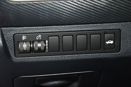 2015款海马第四代福美来1.6L手动悦尚型