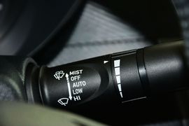 2015款海马第四代福美来1.6L手动悦尚型