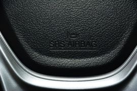 2015款海马第四代福美来1.6L手动悦尚型