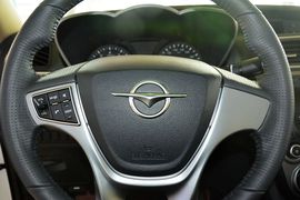 2015款海马第四代福美来1.6L手动悦尚型