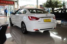 2015款海马第四代福美来1.6L手动悦尚型