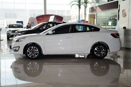 2015款海马第四代福美来1.6L手动悦尚型