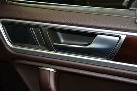 2016款大众途锐3.0TSI舒适型