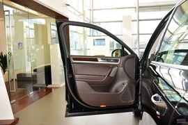 2016款大众途锐3.0TSI舒适型