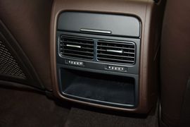 2016款大众途锐3.0TSI舒适型