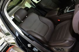 2016款大众途锐3.0TSI舒适型