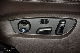 2016款大众途锐3.0TSI舒适型