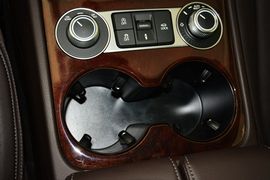 2016款大众途锐3.0TSI舒适型