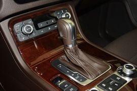 2016款大众途锐3.0TSI舒适型