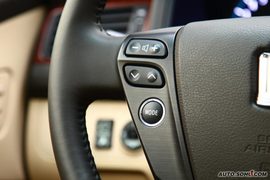 2010款丰田新皇冠3.0