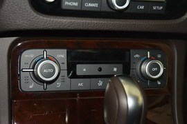 2016款大众途锐3.0TSI舒适型