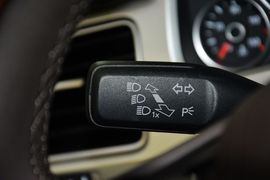 2016款大众途锐3.0TSI舒适型