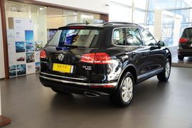 2016款大众途锐3.0TSI舒适型